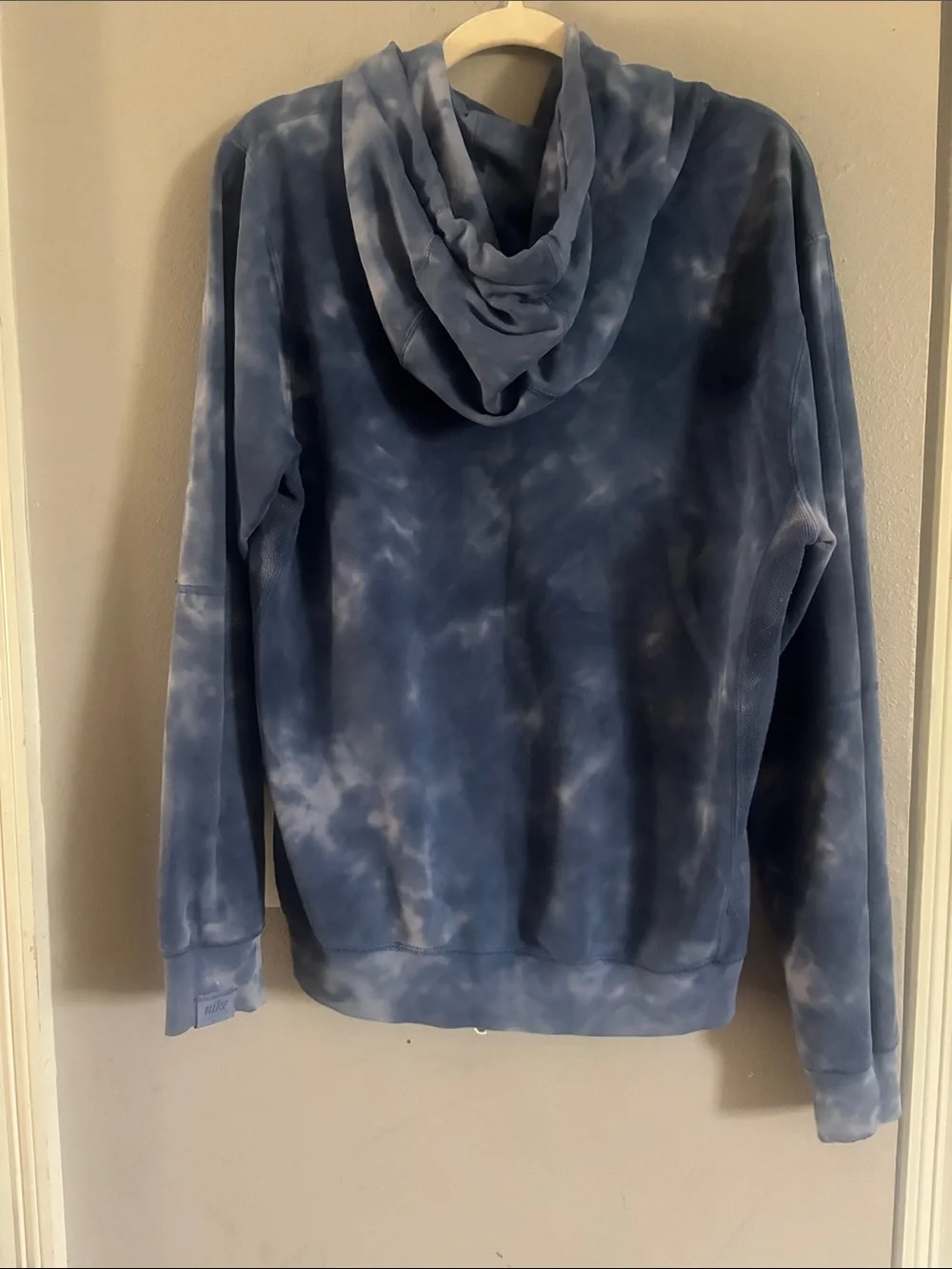 Nike Men's Blue Tie-Dye Hooded Sweatshirt